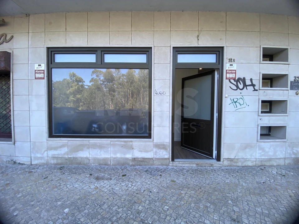 Apartamento T1 para Venda em Rio de Mouro Foto 8
