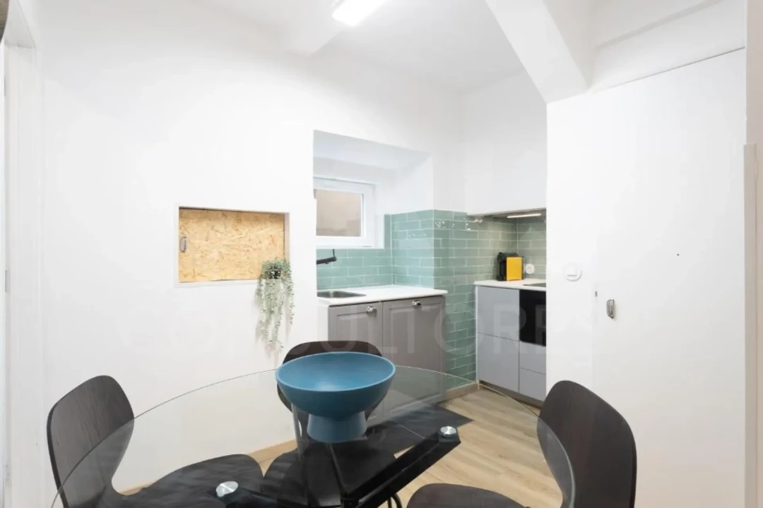 Apartamento T2 para Venda em Santa Maria Maior Foto 1