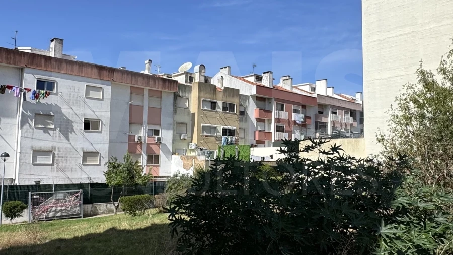 Terreno para Venda em Encosta do Sol