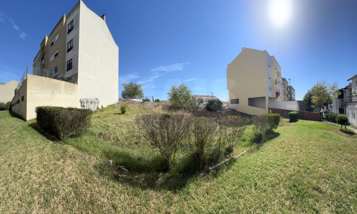 Terreno para Venda em Encosta do Sol Foto 12