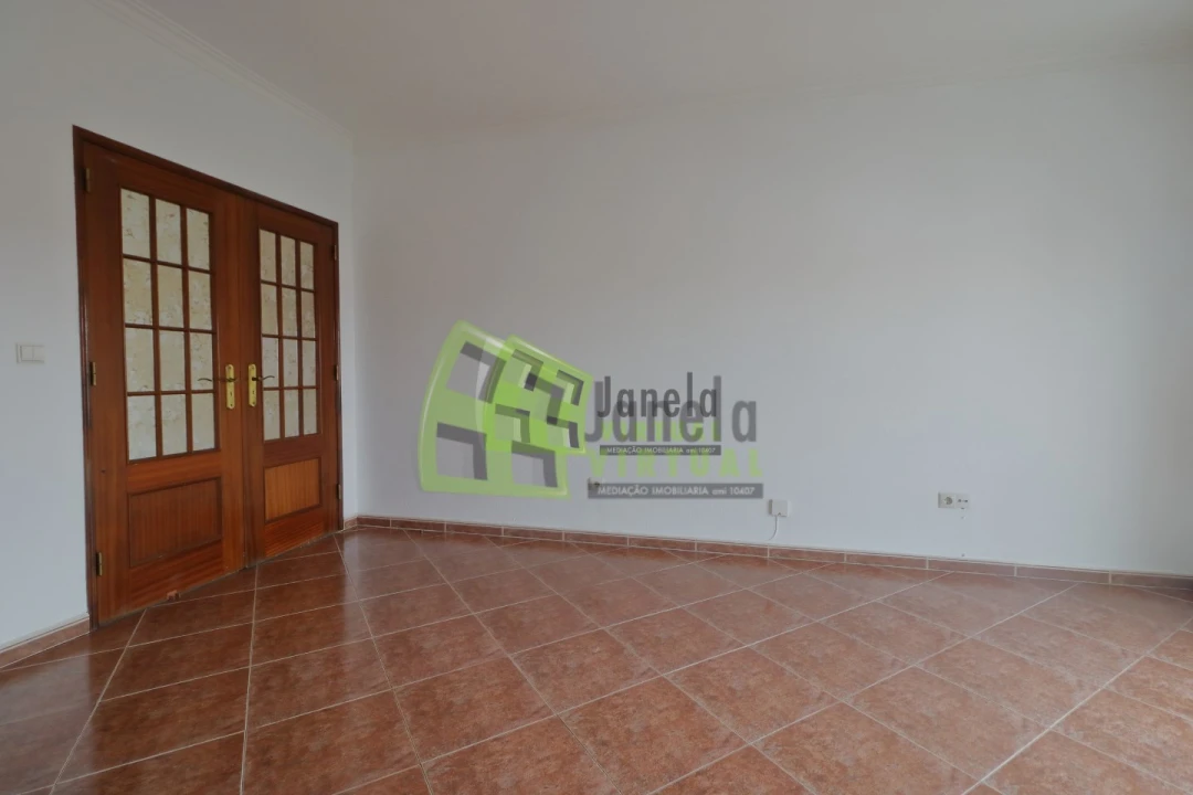 Apartamento T2 para Venda em Quinta do Conde Foto 6