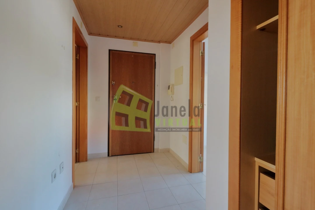 Apartamento T1 para Venda em Quinta do Conde Foto 9