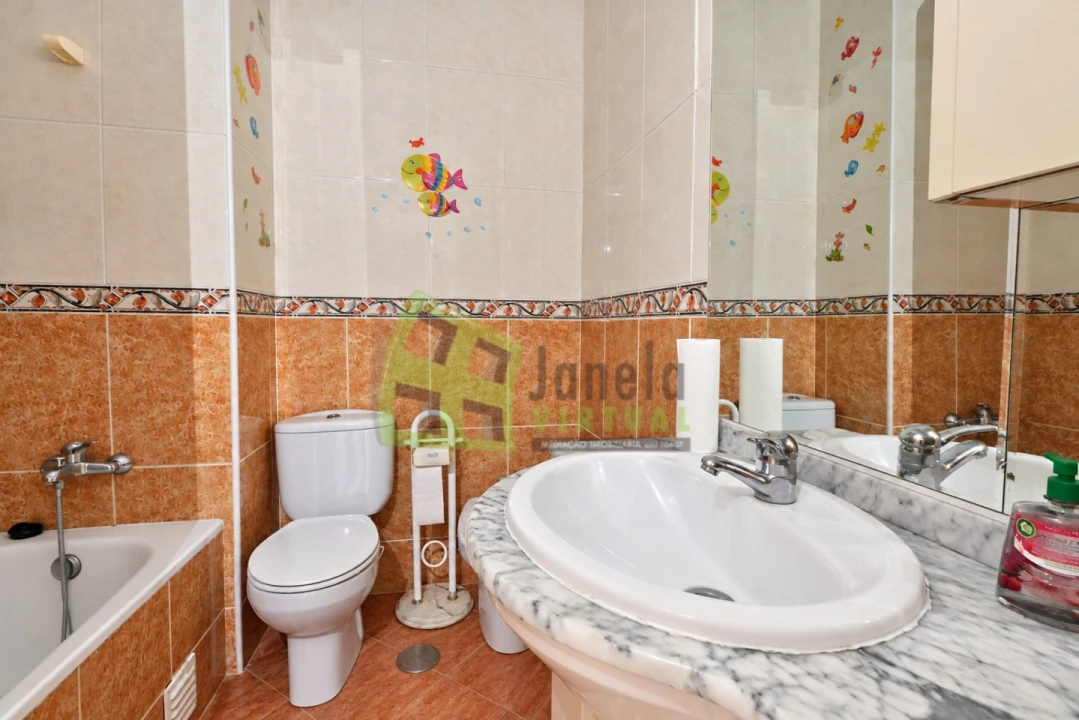 Apartamento T1 para Venda em Quinta do Conde Foto 13