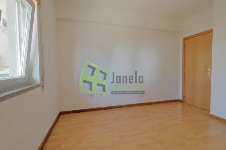 Apartamento T1 para Venda em Quinta do Conde Foto 5