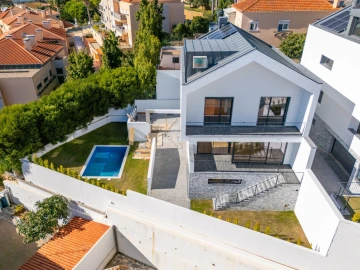 Moradia T4 para Venda em Alcabideche