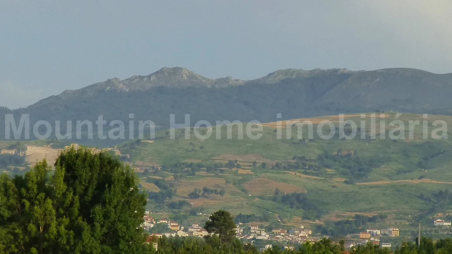 Terreno para Venda em Melo e Nabais