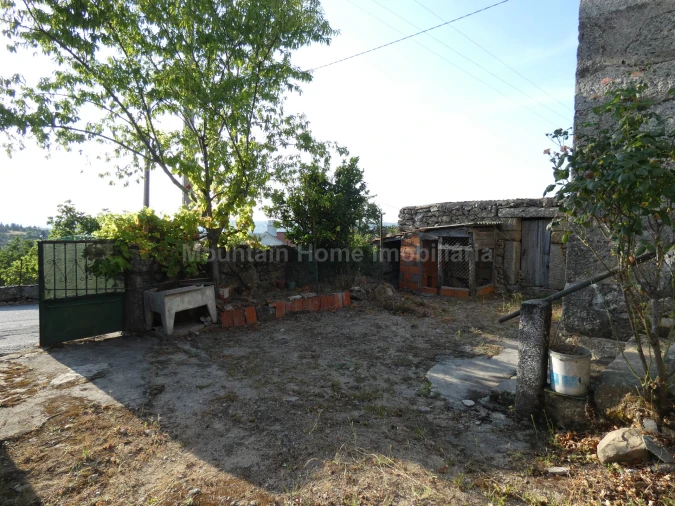 Moradia T3 para Venda em Linhares Foto 9