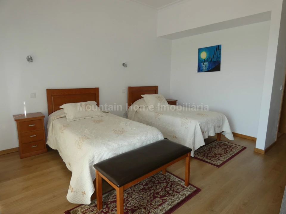 Moradia T3 para Venda em Linhares Foto 19