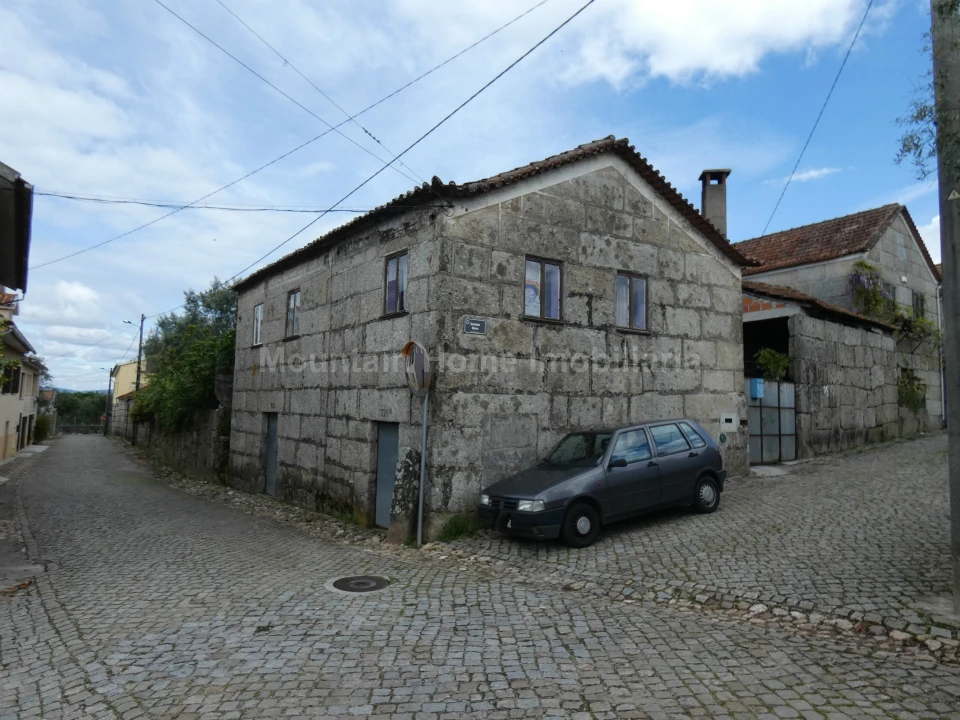 Moradia T3 para Venda em Seixo da Beira Foto 1