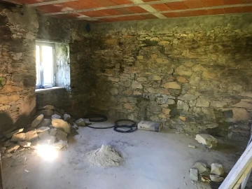 Moradia T0 para Venda em Vide e Cabeça