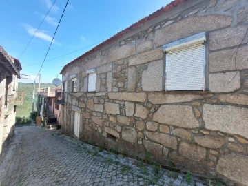 Moradia T3 para Venda em Girabolhos