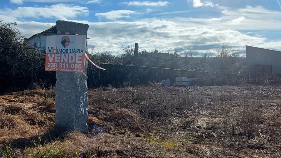 Terreno para Venda em Tourais e Lajes