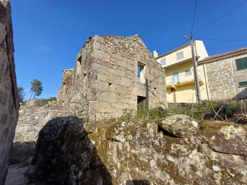Moradia T0 para Venda em Vila Franca da Serra