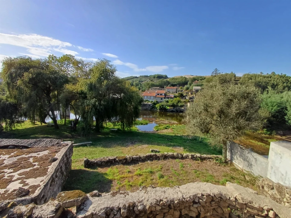 Moradia T0 para Venda em Vila Franca da Serra Foto 4