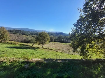 Quinta T0 para Venda em Santiago