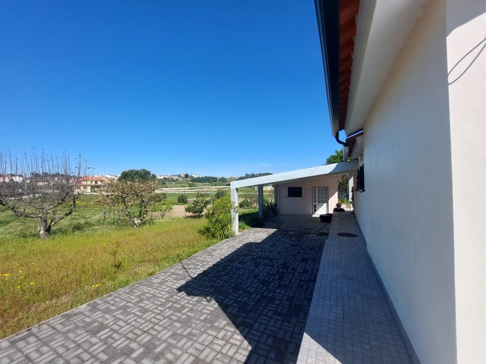 Quinta T1 para Venda em Santa Comba Foto 8
