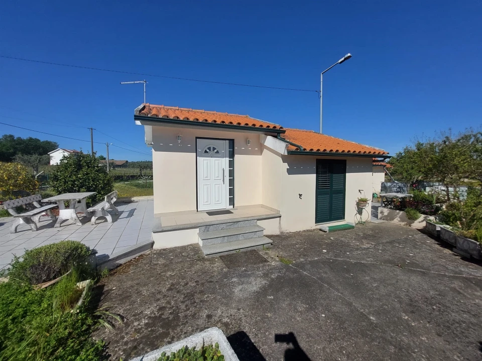 Quinta T1 para Venda em Santa Comba Foto 2