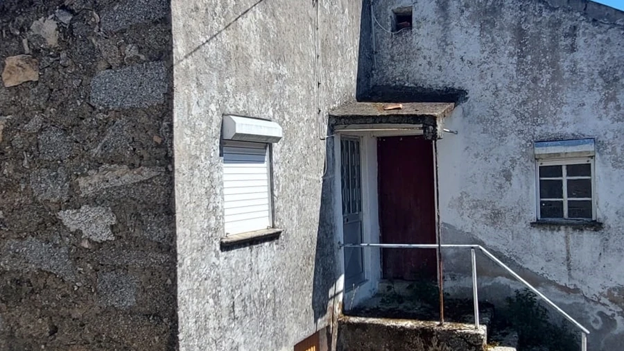 Moradia T4 para Venda em Nespereira