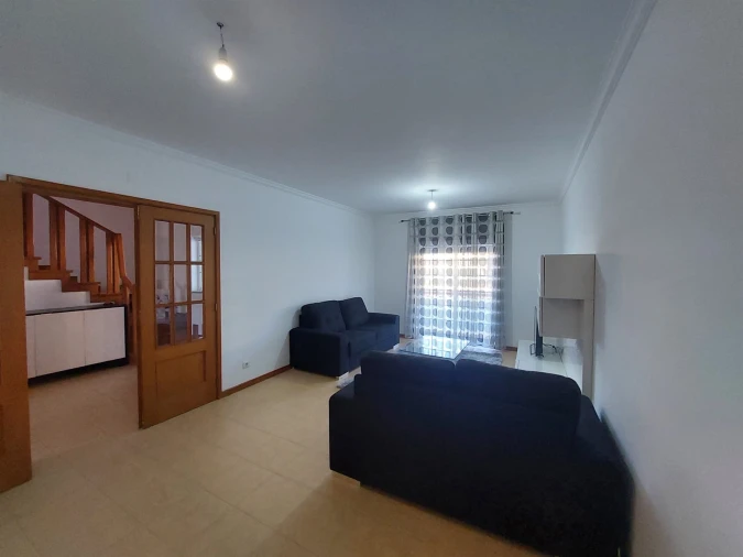 Moradia T4 para Venda em Seia, São Romão e Lapa dos Dinheiros Foto 4