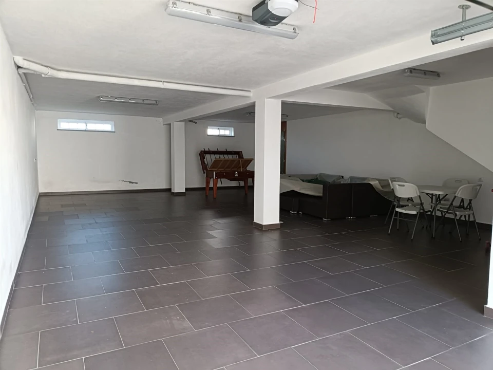 Moradia T4 para Venda em Seia, São Romão e Lapa dos Dinheiros Foto 15