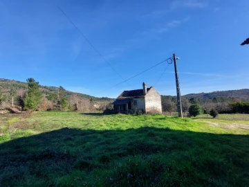 Quinta T0 para Venda em Fornos de Algodres