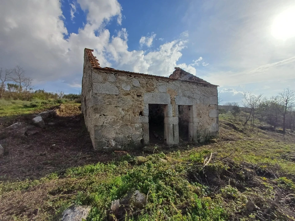 Quinta T0 para Venda em Linhares Foto 6
