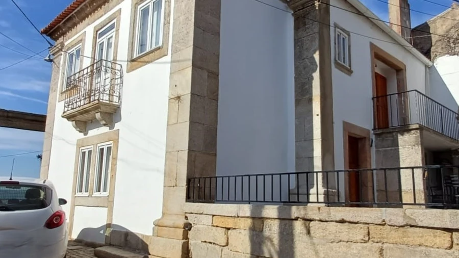 Moradia T4 para Venda em São Pedro e Santa Maria e Vila Boa do Mondego