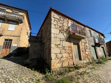 Moradia T0 para Venda em Sameice e Santa Eulália