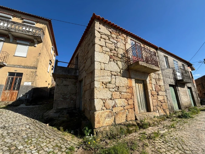 Moradia T0 para Venda em Sameice e Santa Eulália Foto 10