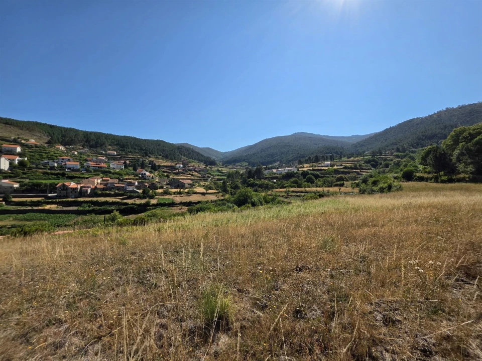 Quinta T0 para Venda em Valezim Foto 16