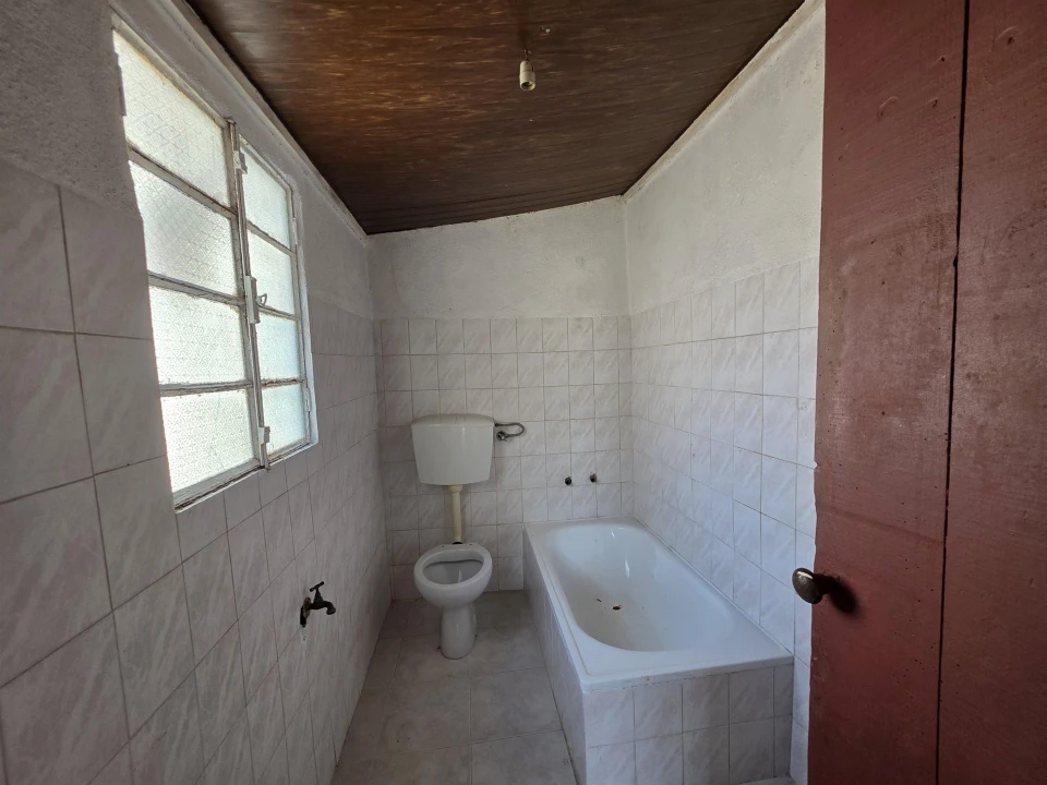 Moradia T8 para Venda em Sandomil Foto 24