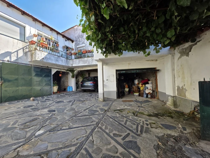 Moradia T8 para Venda em Sandomil Foto 2