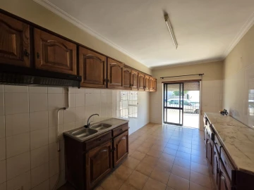 Apartamento T3 para Venda em Seia, São Romão e Lapa dos Dinheiros