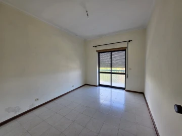 Apartamento T3 para Venda em Seia, São Romão e Lapa dos Dinheiros