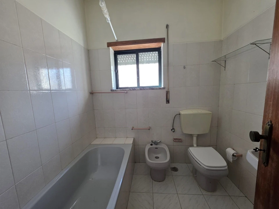 Apartamento T3 para Venda em Seia, São Romão e Lapa dos Dinheiros Foto 4