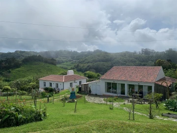 Moradia T2 para Venda em Santo Espirito