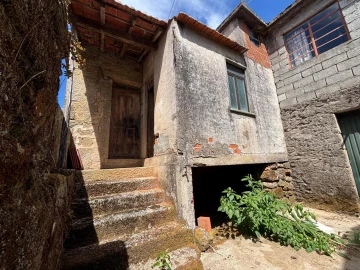 Moradia T2 para Venda em Sameice e Santa Eulália