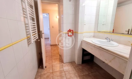 Moradia T4 para Venda em Quarteira