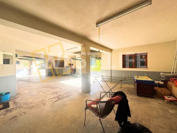 Moradia T4 para Venda em Azueira e Sobral da Abelheira