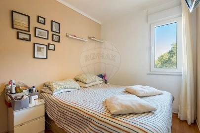 Apartamento T2 para Venda em Olivais