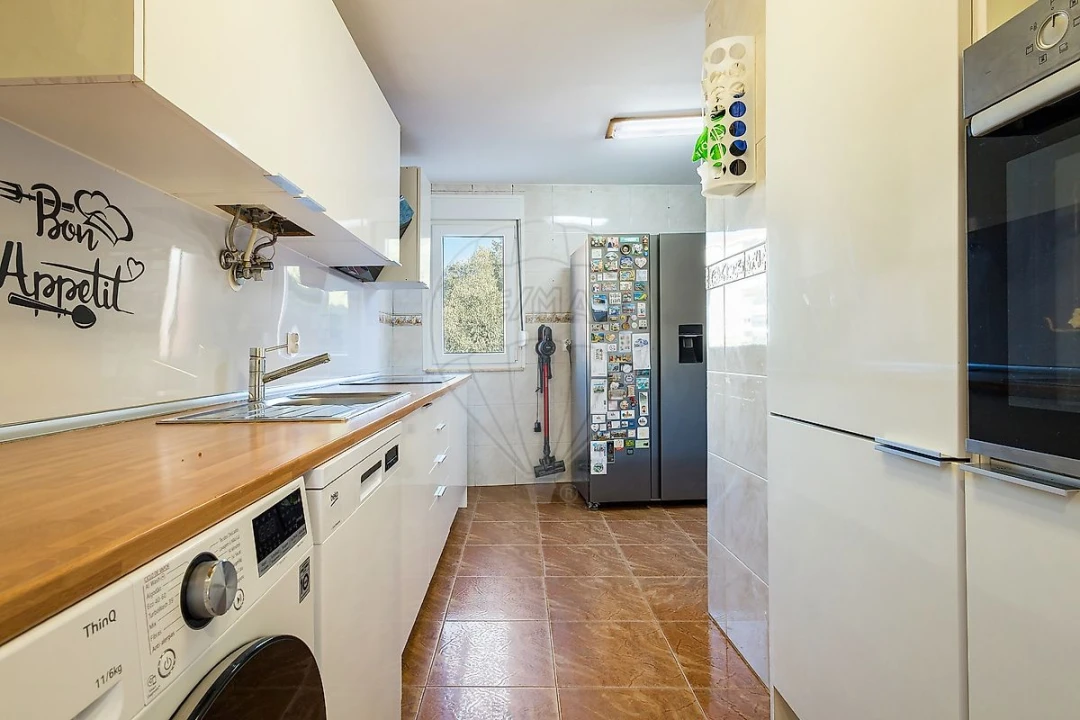 Apartamento T2 para Venda em Olivais Foto 4