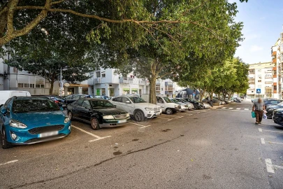 Apartamento T1 para Venda em Águas Livres