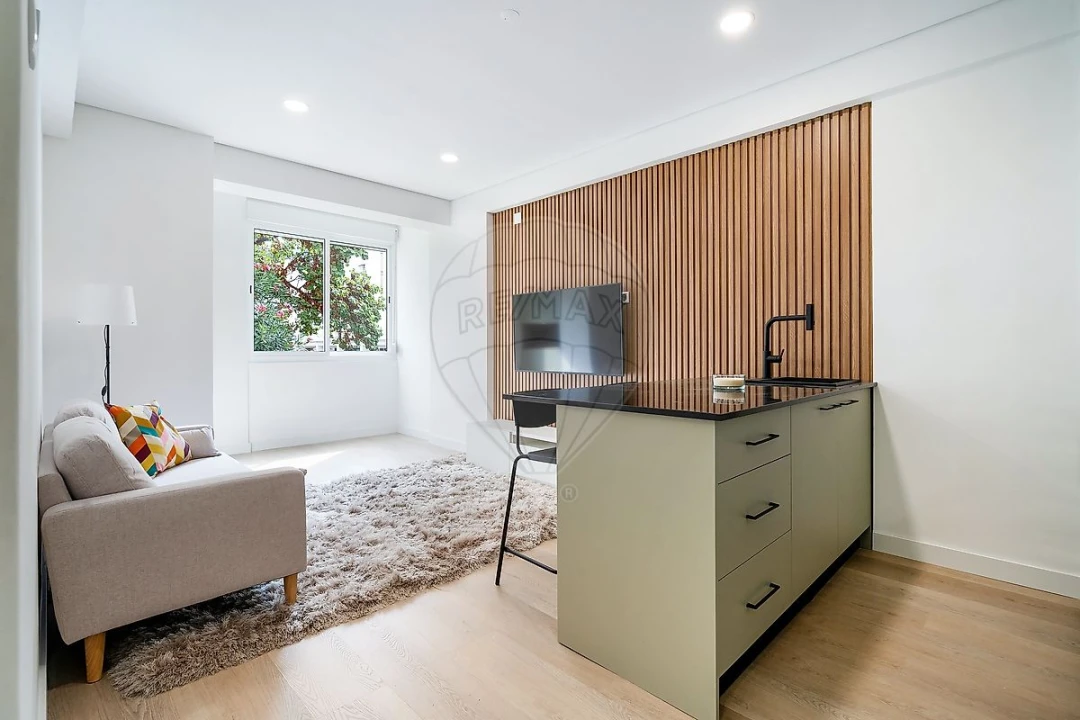 Apartamento T1 para Venda em Águas Livres Foto 1