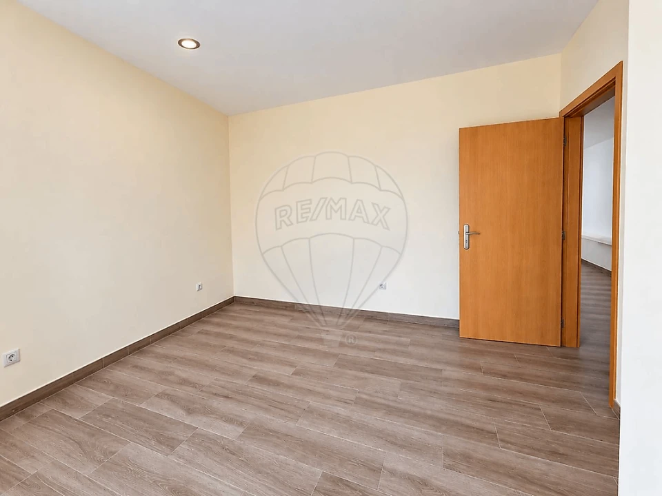 Moradia T2 para Arrendamento em Almeirim Foto 4