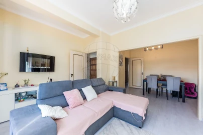 Apartamento T2 para Venda em Rio de Mouro