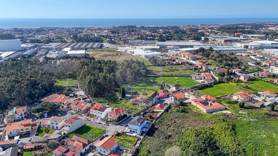 Moradia T3 para Venda em Serzedo e Perosinho Foto 7