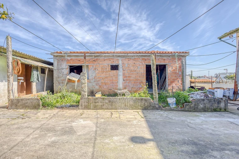 Moradia T3 para Venda em Serzedo e Perosinho Foto 39