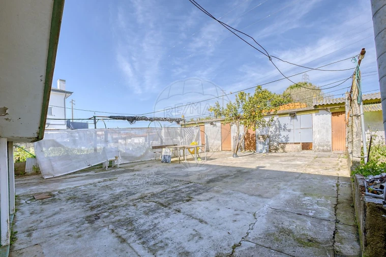 Moradia T3 para Venda em Serzedo e Perosinho Foto 41