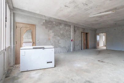 Moradia para Venda em Sandim, Olival, Lever e Crestuma
