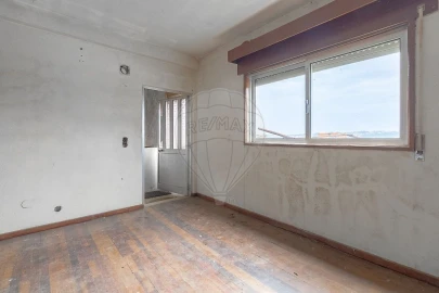 Moradia para Venda em Sandim, Olival, Lever e Crestuma
